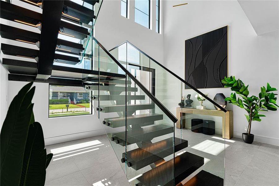 Furnished interior view inside a new home in , St. Petersburg (Image 6).