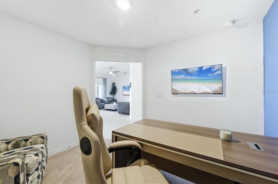 Furnished interior view inside a new home in , Venice (Image 15).