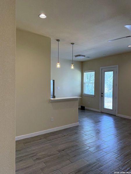Spacious, unfurnished interior of a new home in , San Antonio (Image 15).
