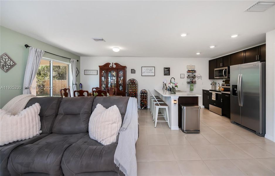 Furnished interior view inside a new home in , Labelle (Image 12).