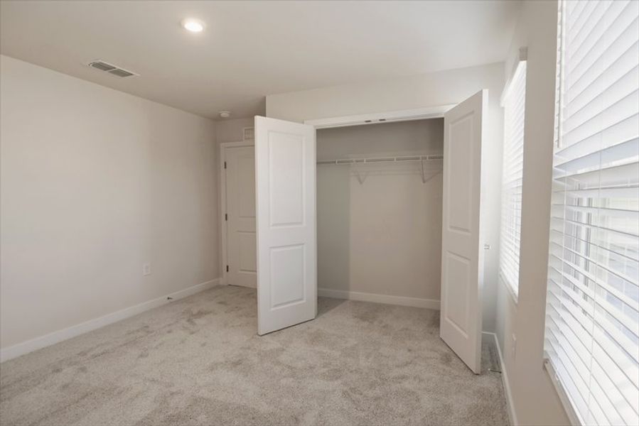 Spacious, unfurnished interior of a new home in Reidville Town Center Cottages, Duncan (Image 12).