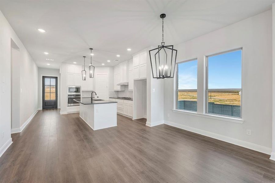 Spacious, unfurnished interior of a new home in Treeline, Justin (Image 28).