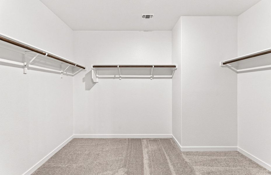Spacious, unfurnished interior of a new home in Sonterra, Jarrell (Image 42).