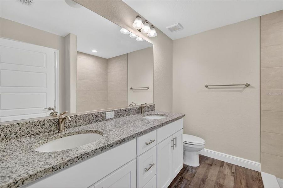 Furnished interior view inside a new home in , Ocala (Image 13).
