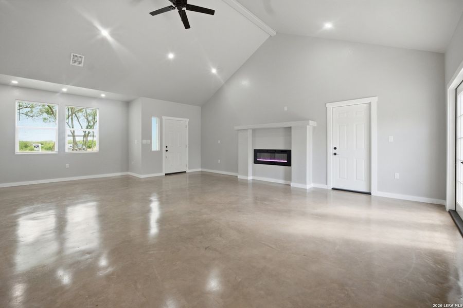 Spacious, unfurnished interior of a new home in , Pleasanton (Image 12).