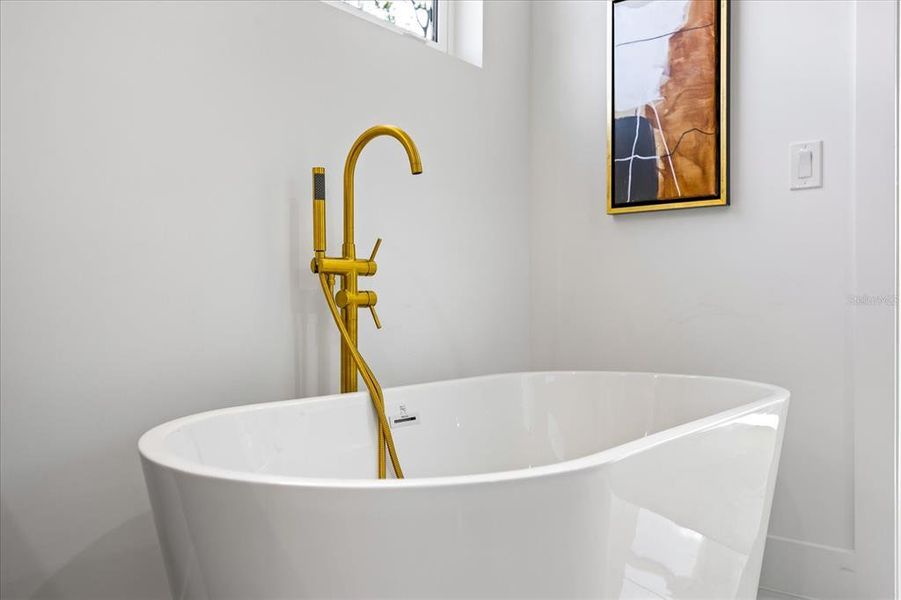 Close-up of interior finishes inside a home in , Tampa (Image 20).