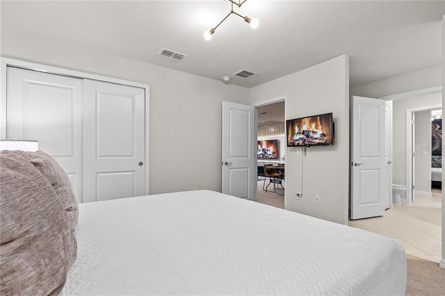 Furnished interior view inside a new home in Windsor Cay Resort, Clermont (Image 23).