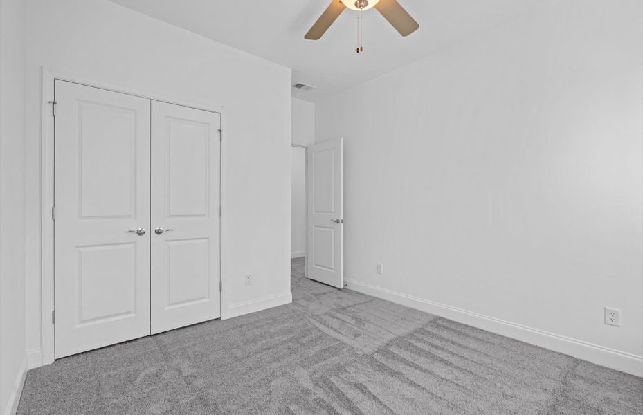 Spacious, unfurnished interior of a new home in Alston Park, Greenville (Image 24).