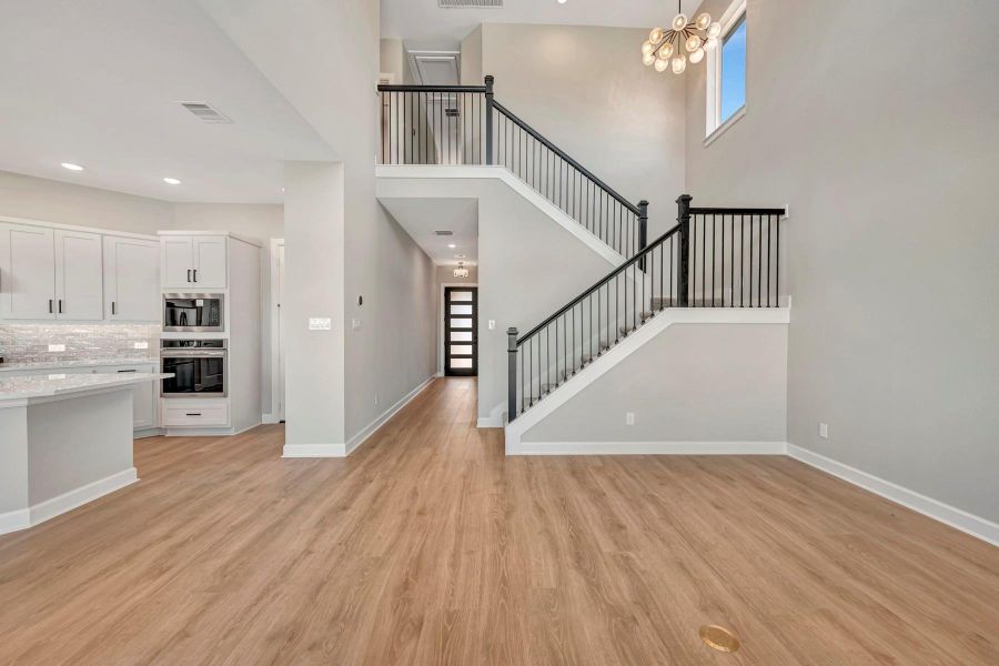 Spacious, unfurnished interior of a new home in COLTON - Reserve Collection, Todd Mission (Image 28).