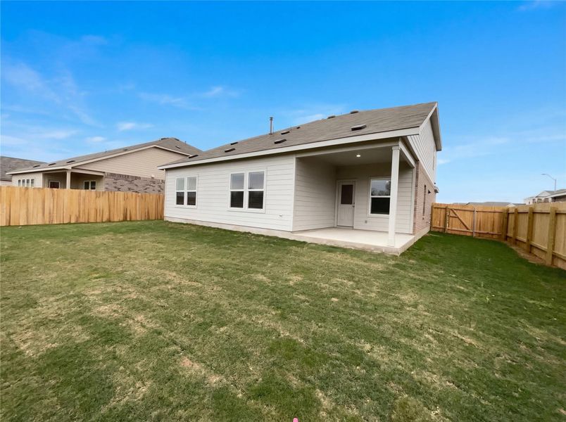 Exterior details and patio area of a home in Cotton Brook, Hutto (Image 3).