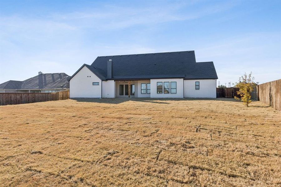 Exterior details and patio area of a home in , Weatherford (Image 3). Exterior details and patio area of a home in , Weatherford (Image 3).