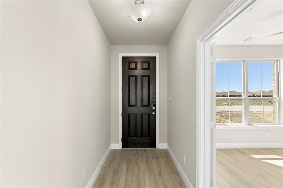 2_03. 539 San Angelo - Entry 2_03. 539 San Angelo - Entry