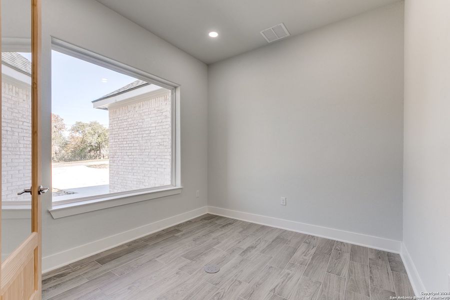 Spacious, unfurnished interior of a new home in , Poteet (Image 14). Spacious, unfurnished interior of a new home in , Poteet (Image 14).