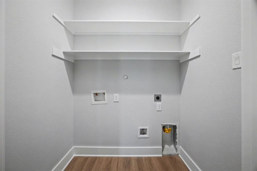 Spacious, unfurnished interior of a new home in , Dickinson (Image 20).