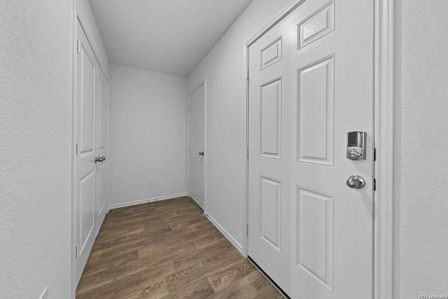 Spacious, unfurnished interior of a new home in Hickory Ridge, Elmendorf (Image 22).