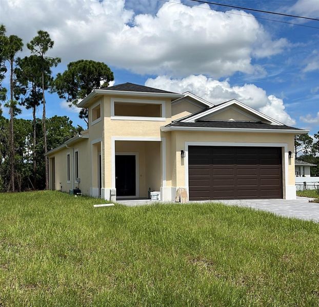 Furnished interior view inside a new home in , Lehigh Acres (Image 3).
