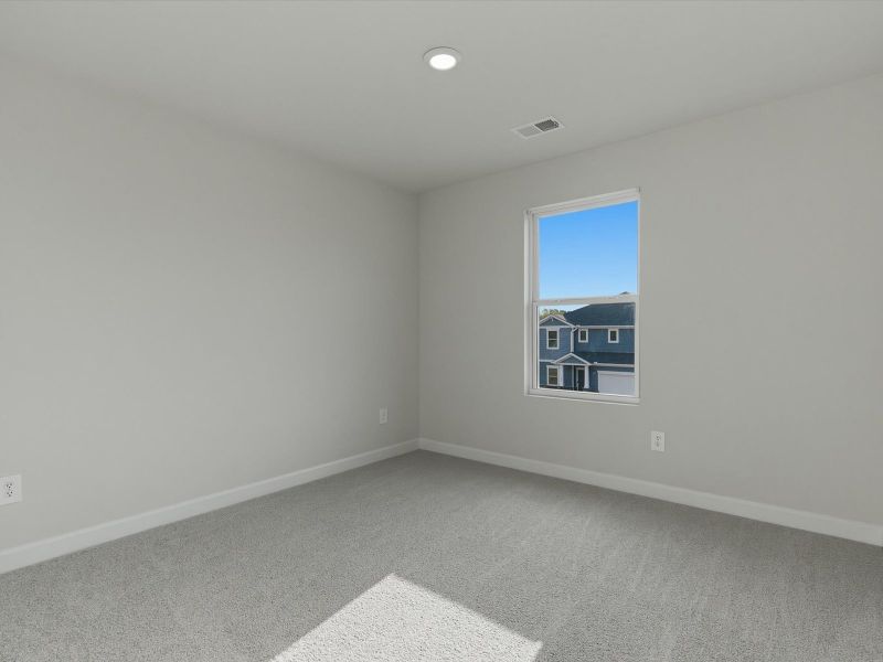 Spacious, unfurnished interior of a new home in Shiloh Valley, Piedmont (Image 20).