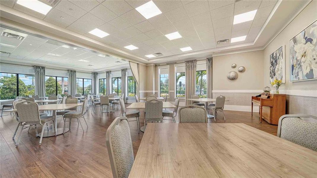 Image 24 of a home in Cresswind Lakewood Ranch.