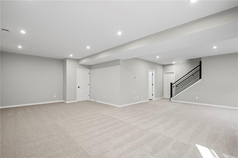 Spacious, unfurnished interior of a new home in Pickens Bluff, Hiram (Image 34).