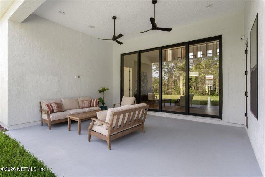 Exterior details and patio area of a home in Tamaya, Jacksonville (Image 32).