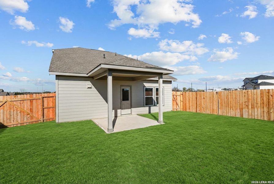 Exterior details and patio area of a home in Garden Grove, San Antonio (Image 21).