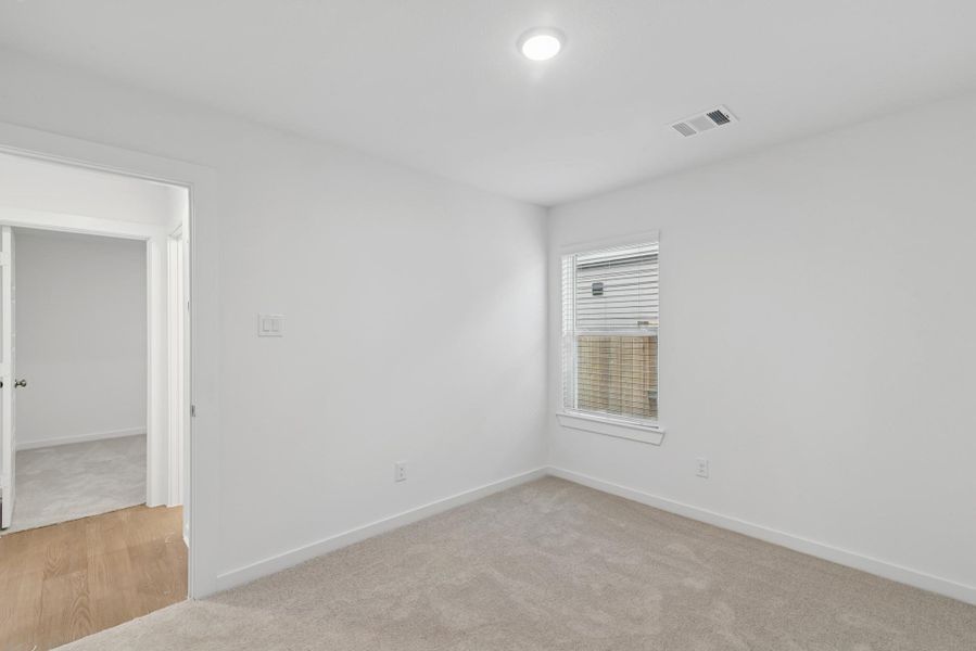 Spacious, unfurnished interior of a new home in Summerview, Fulshear (Image 14).