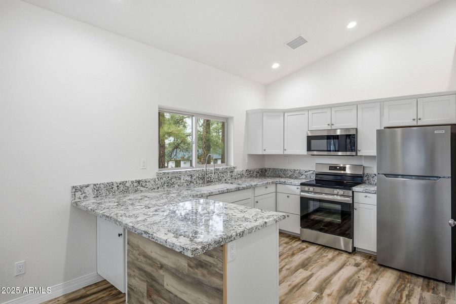 1979ChristmasPineCircle-HeberOvergaard-A