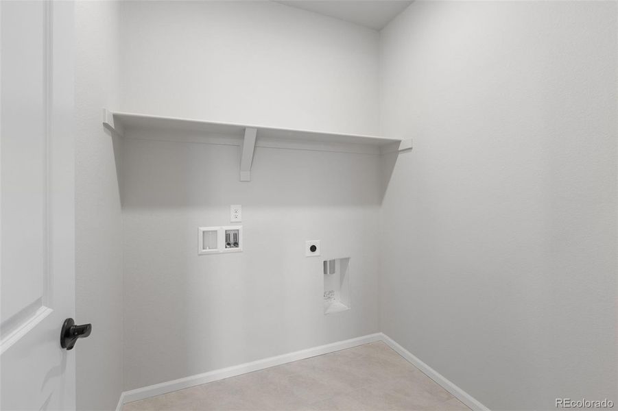 Spacious, unfurnished interior of a new home in The Manors Collection at Golden Overlook, Golden (Image 23).