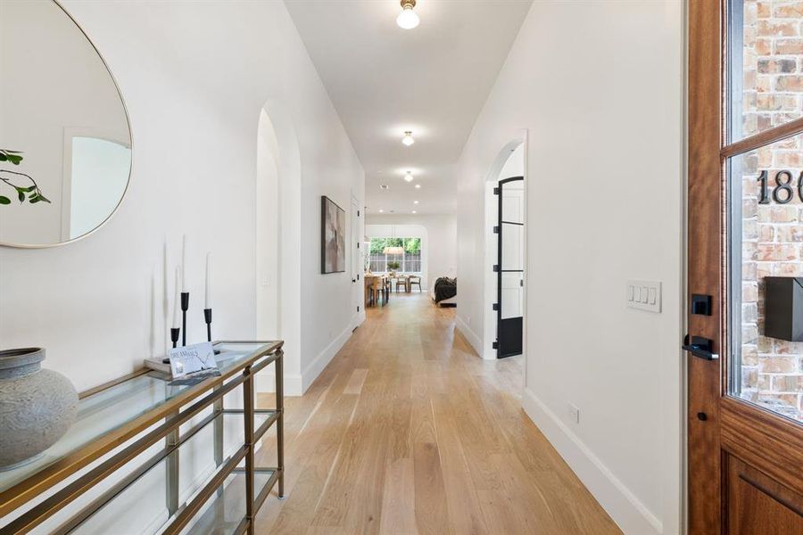 VIRTUALLY STAGED VIRTUALLY STAGED