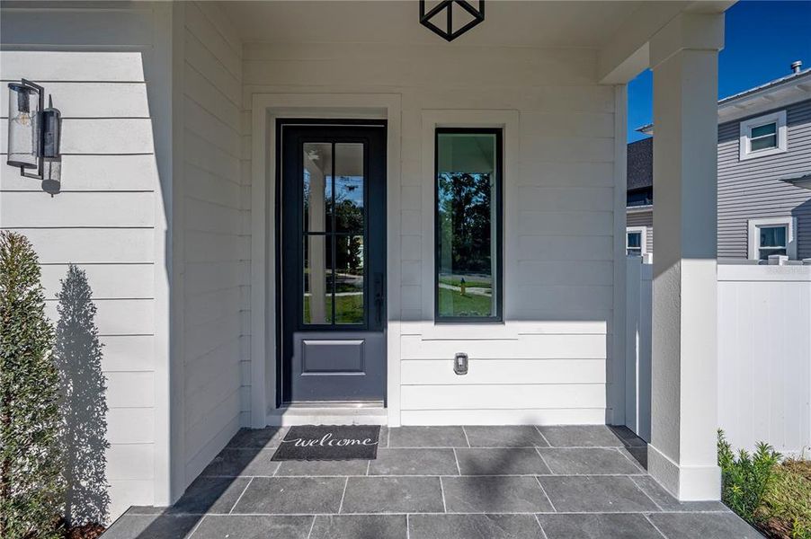 Exterior details and patio area of a home in , Tampa (Image 27).