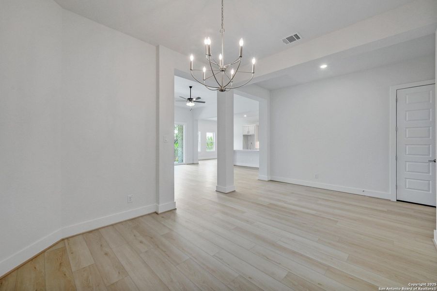 Spacious, unfurnished interior of a new home in The Grove at Vintage Oaks, New Braunfels (Image 10).
