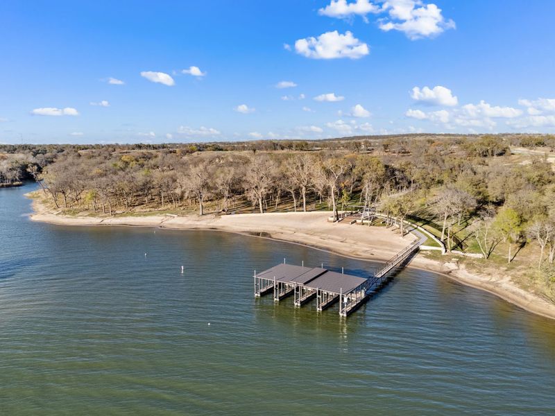Natural landscape and outdoor views near Fleming Pointe in Fort Worth (Image 54).