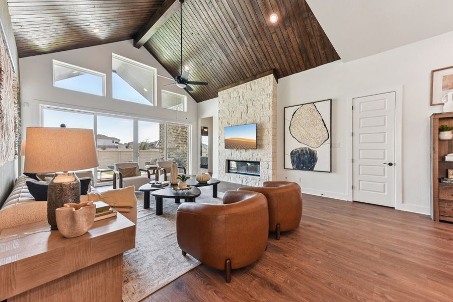 Furnished interior view inside a new home in The Grove at Blackhawk, Pflugerville (Image 45). Furnished interior view inside a new home in The Grove at Blackhawk, Pflugerville (Image 45).