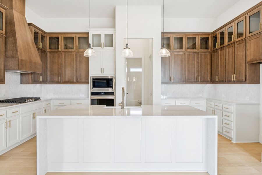 Representative furnished interior of a home built from the Augusta by Sandlin Homes in Trinity Estates, Benbrook (Image 7).