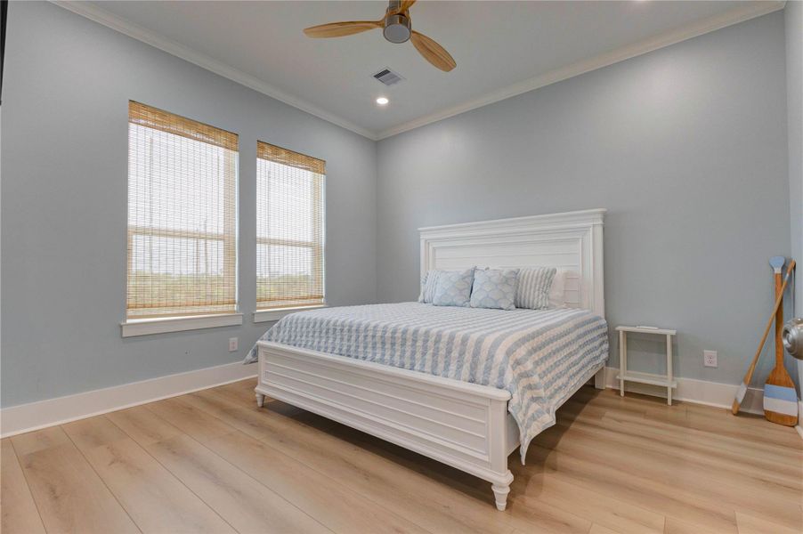 Furnished interior view inside a new home in , Galveston (Image 27).