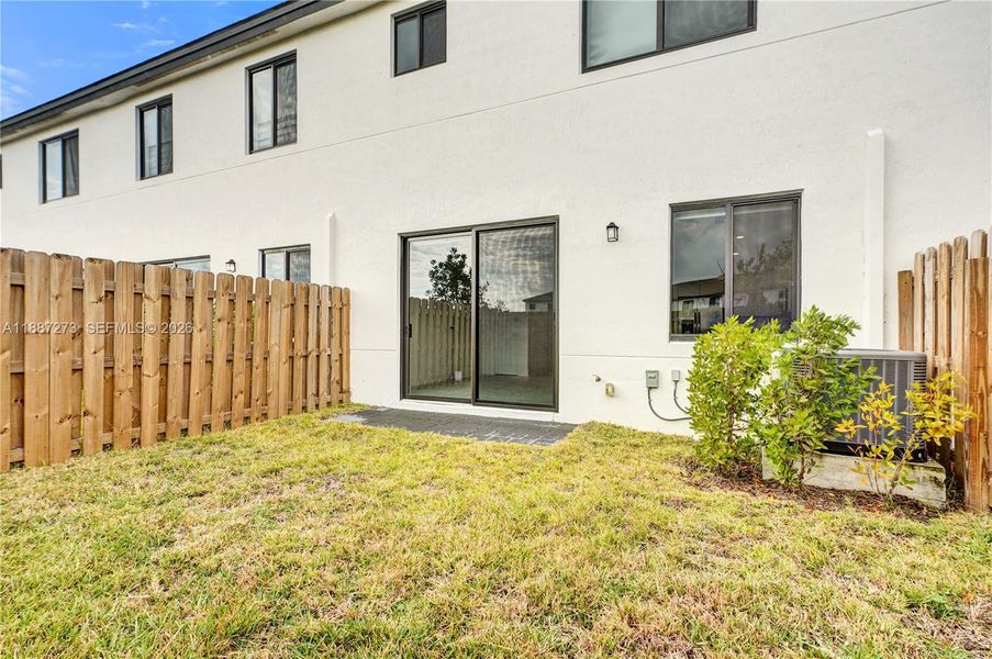Exterior details and patio area of a home in , Homestead (Image 3).