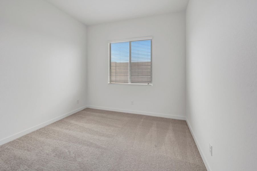 Spacious, unfurnished interior of a new home in Terraza, San Tan Valley (Image 42).