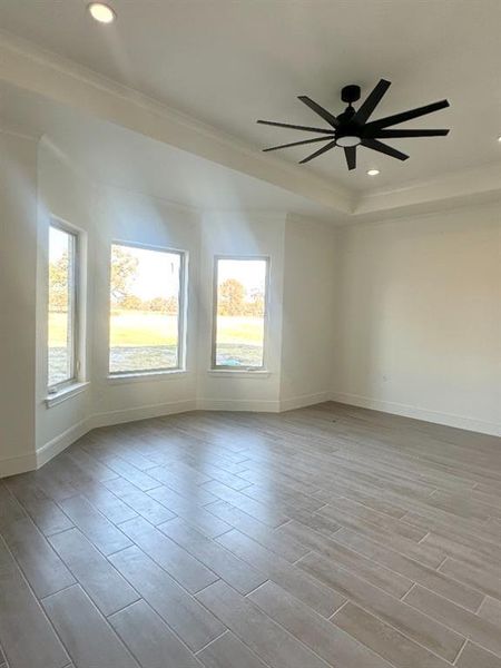 Spacious, unfurnished interior of a new home in , Weatherford (Image 27).