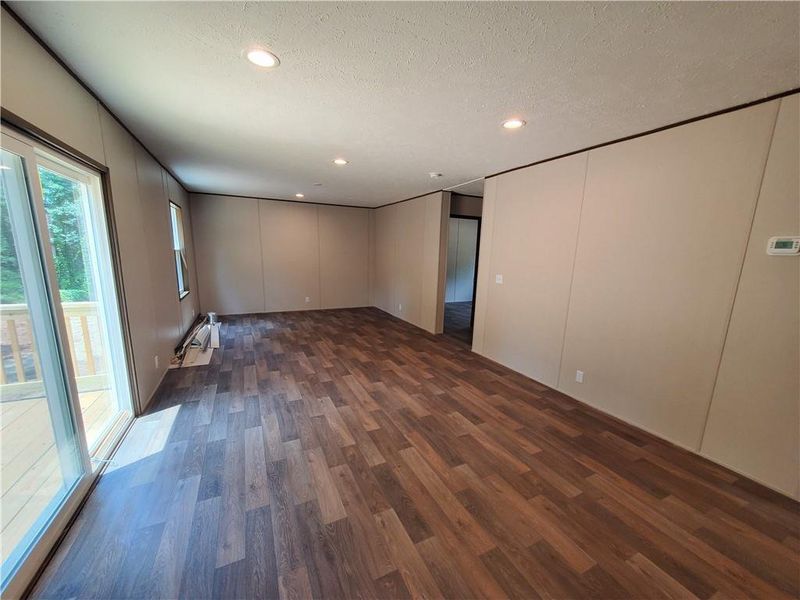 Spacious, unfurnished interior of a new home in , Marble Hill (Image 21).