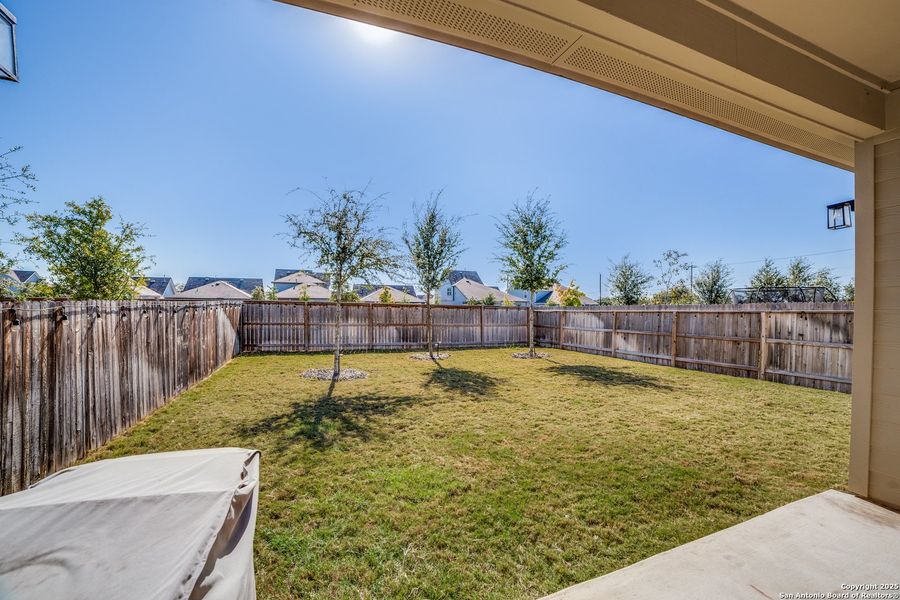 Exterior details and patio area of a home in , San Antonio (Image 20).