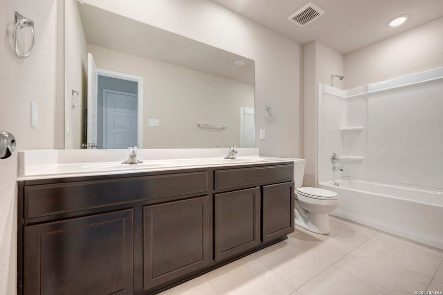 Furnished interior view inside a new home in Agave, San Antonio (Image 14). Furnished interior view inside a new home in Agave, San Antonio (Image 14).