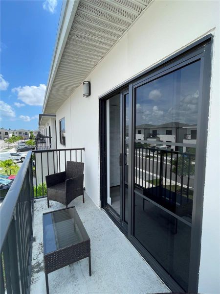 Exterior details and patio area of a home in , Florida City (Image 36).