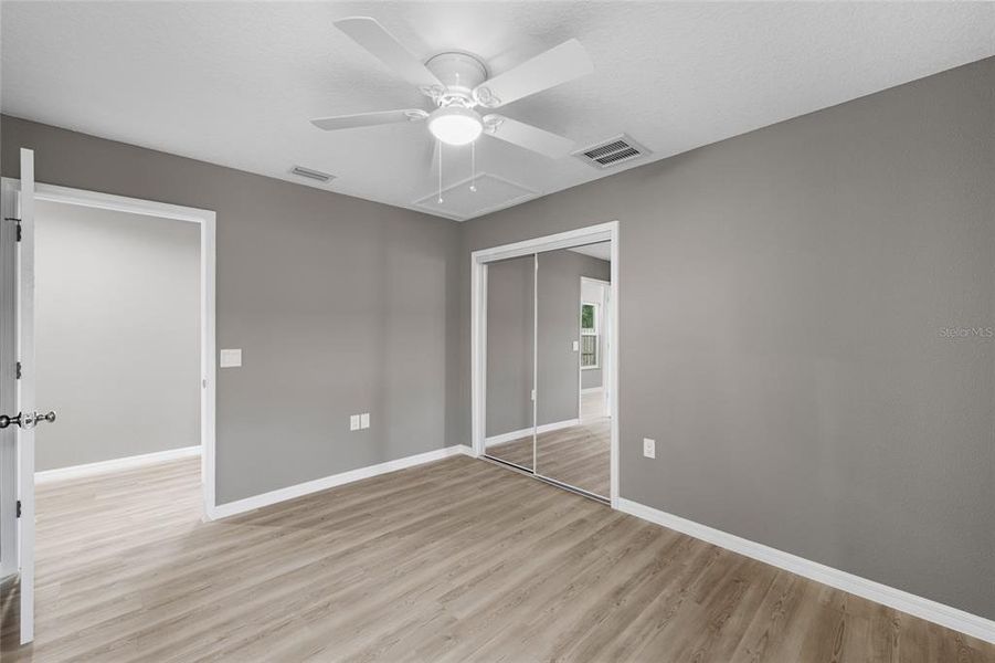 Spacious, unfurnished interior of a new home in , Sarasota (Image 29).