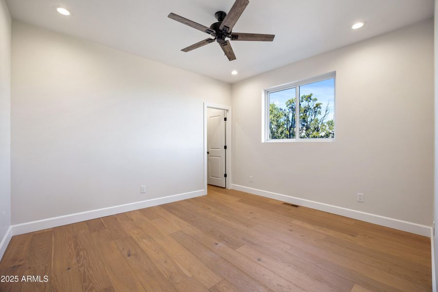 2268RoundaboutCir-HeberOvergaardAZ-25 2268RoundaboutCir-HeberOvergaardAZ-25