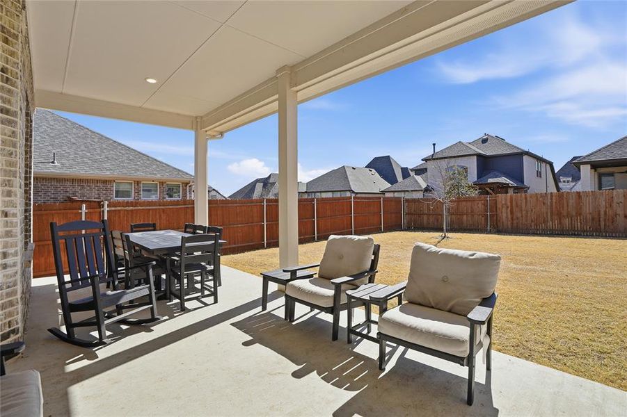 Exterior details and patio area of a home in Morningstar, Aledo (Image 23).