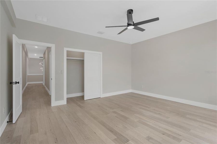 Spacious, unfurnished interior of a new home in , Tampa (Image 26). Spacious, unfurnished interior of a new home in , Tampa (Image 26).