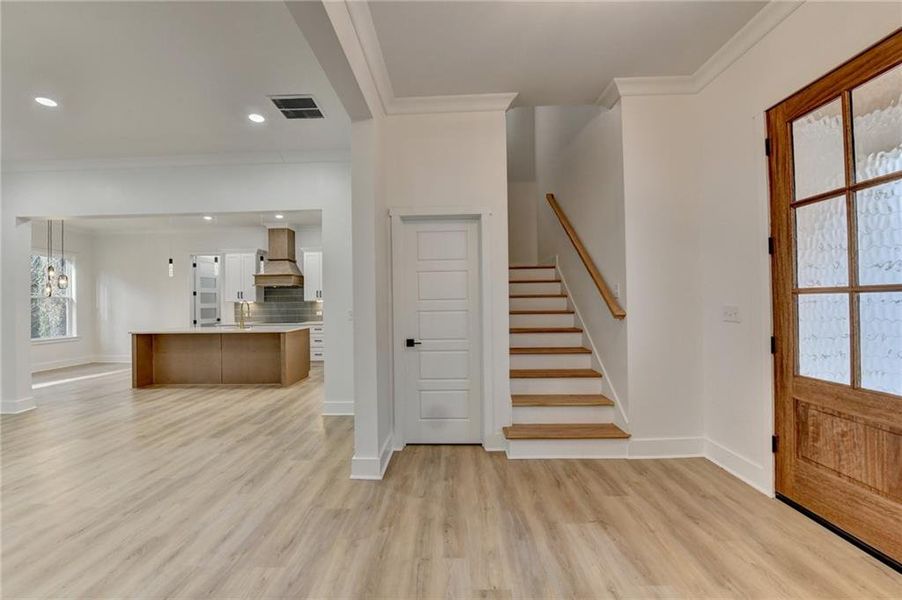 Spacious, unfurnished interior of a new home in , Lawrenceville (Image 50).