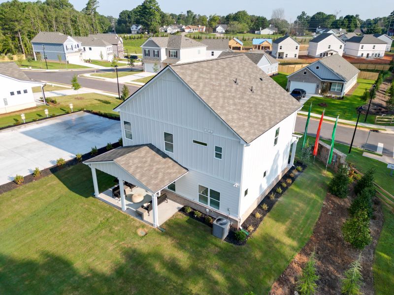 Front exterior of a new home in Trellis Park, Hampton, GA, highlighting curb appeal (Image 18).