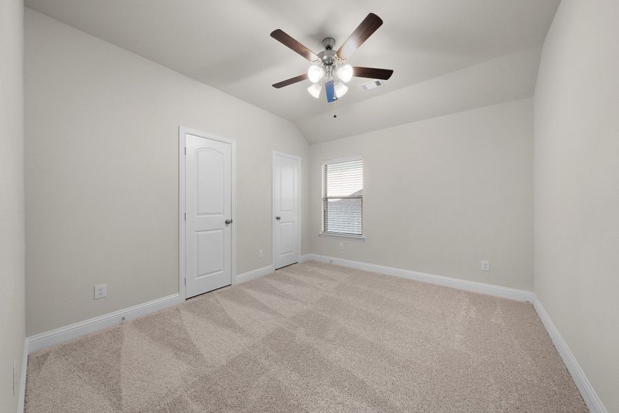 Spacious, unfurnished interior of a new home in Summerwood, Red Oak (Image 33).