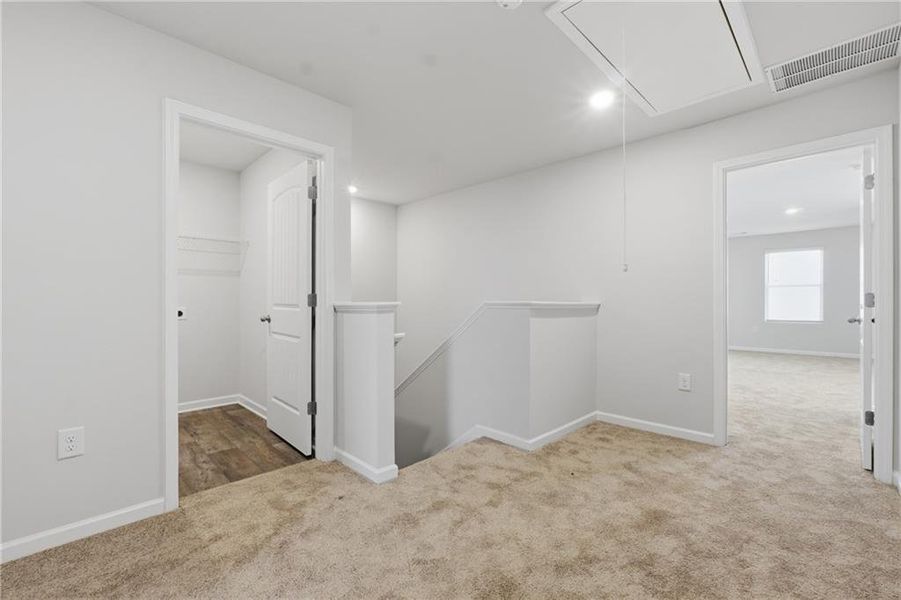 Spacious, unfurnished interior of a new home in Moss Creek, Hogansville (Image 27).
